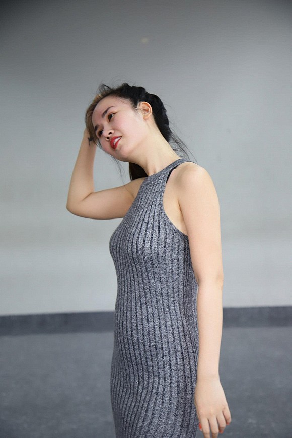 Một vài hình ảnh gần đây cho thấy thân hình Võ Hạ Trâm phát tướng, nhất là vòng hai to thấy rõ.