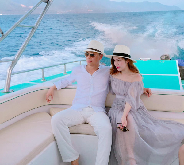 Việt Anh và vợ vướng phải tin đồn rạn nứt tình cảm từ năm 2018.  