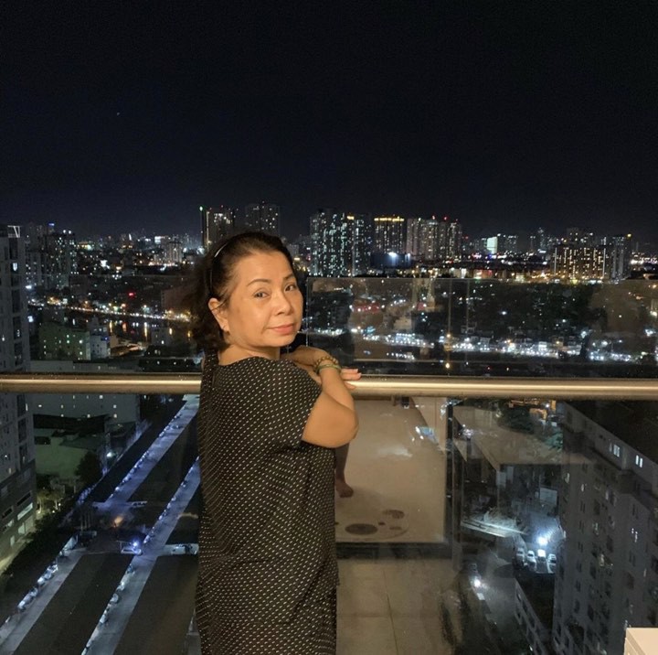 Khả Như chia sẻ hình ảnh mẹ: 