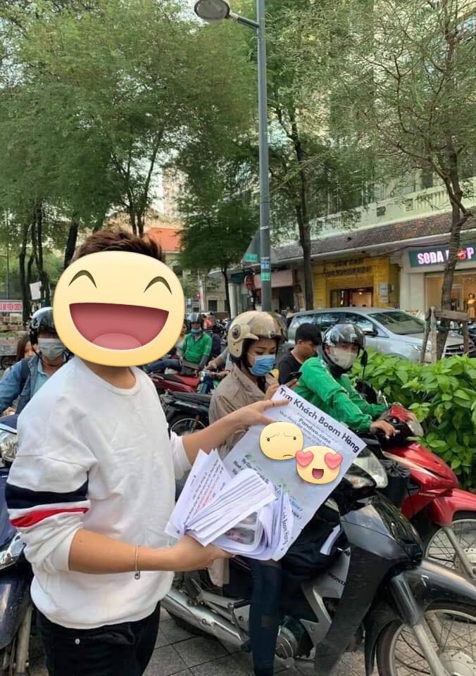 Chủ shop in hình khách bom hàng để cảnh báo mọi người.