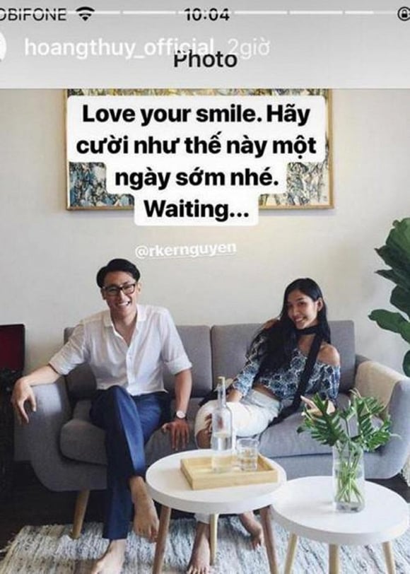 Nhiều hình ảnh thân thiết của cặp đôi.