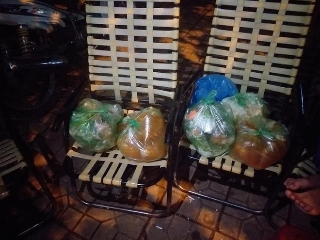 Số đồ ăn shipper bị khách 