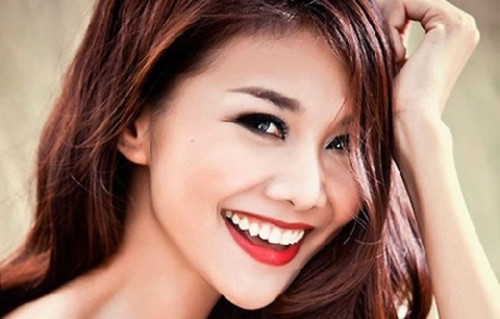 Phụ nữ miệng rộng cao số