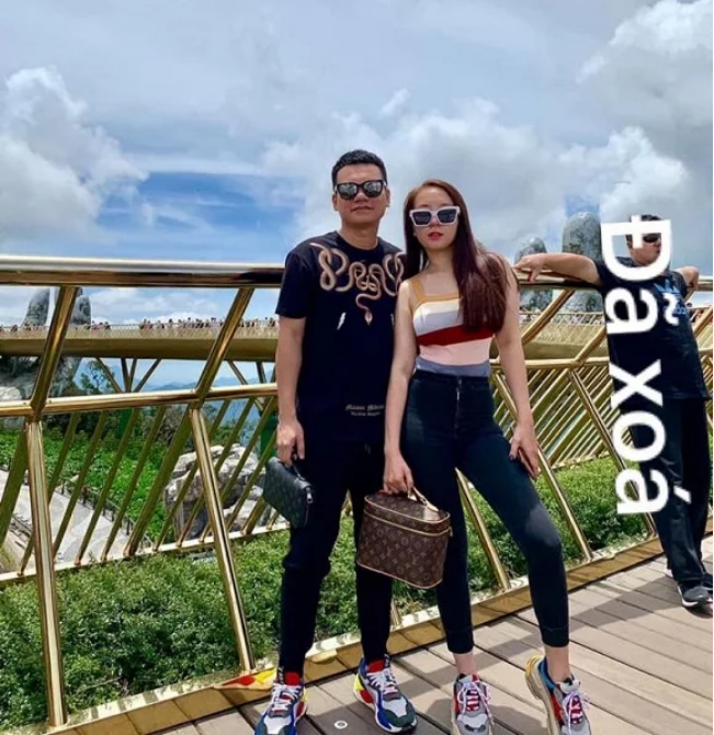 Nhiều dân mạng dù không biết photoshop nhưng vẫn nhiệt tình giúp Khắc Việt.
