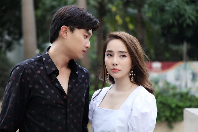 Khán giả liên tục bức xúc khi Vũ (Quốc Trường) ngày càng có nhiều hành động quá đáng gây tổn thương sâu sắc đến Thư (Bảo Thanh).    