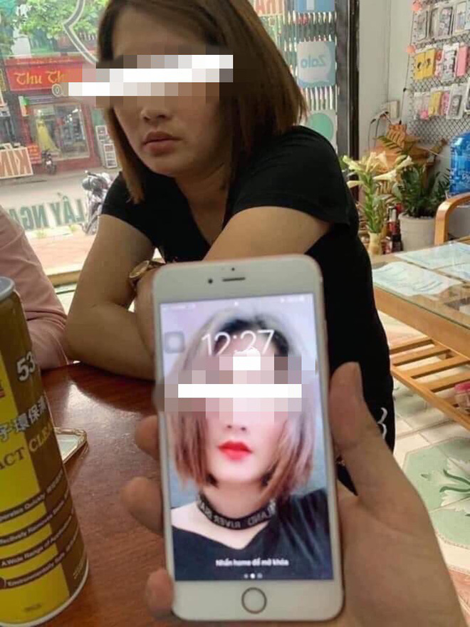 Cô nàng ngoài đời và ảnh trên mạng.