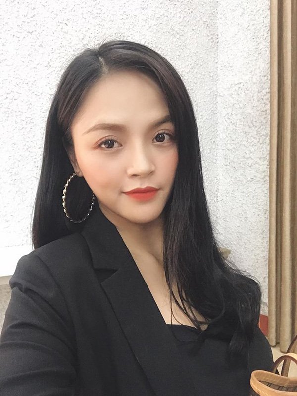 thu-quynh-choi-lon-khien-thien-ha-phai-tram-tro-vi-mau-toc-moi-53882725_10218233401017086_2993833088552796160_n-1563513125-259-width600height799