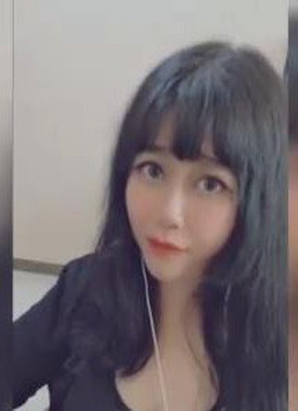 Hình ảnh mà cô nàng đăng tải thì xinh lung linh.