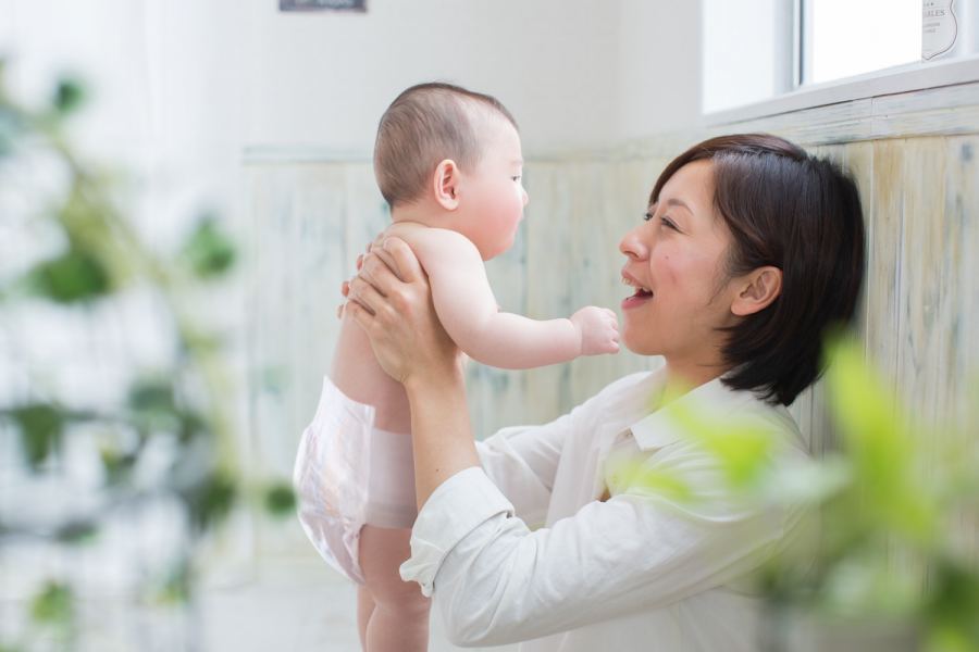 Tã giấy Bobby giúp cho chuyện chăm sóc bé đơn giản và hiệu quả hơn