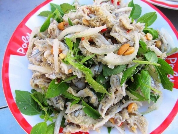 Mẹ bầu không ăn gỏi cá