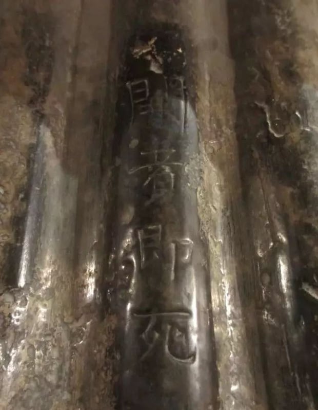 ngoi mo co cua chau gai hoang hau-phunutoday