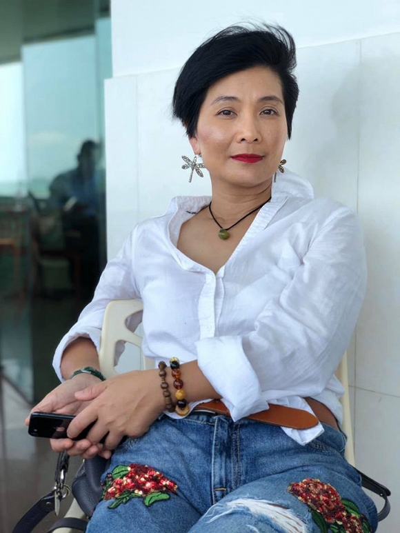 Sau khi đổ vỡ hôn nhân, Công Lý rất ít khi nhắc đến. Theo một số thông tin hiếm hoi thì vợ đầu của Công Lý tên là Thục Khuê, công tác tại Đài truyền hình Việt Nam. Thời trẻ chị cũng sở hữu nét đẹp dịu dàng, đằm thắm và rất duyên. Công Lý và Thục Khuê có chung một người con gái là bé Kiến (tên thật là Thục Anh). Cách đây không lâu, Thục Anh đã thi đỗ vào trường Đại học sân khấu điện ảnh khoa đạo diễn, chính thức nối nghiệp bố mẹ.    