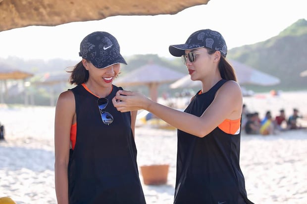 Chia sẻ dòng trạng thái ngôn tình nhưng Kỳ Duyên lại kèm theo hành động trêu đùa 