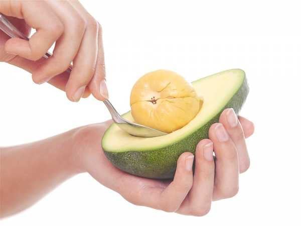 Dùng thía ăn bơ mất chất dinh dưỡng