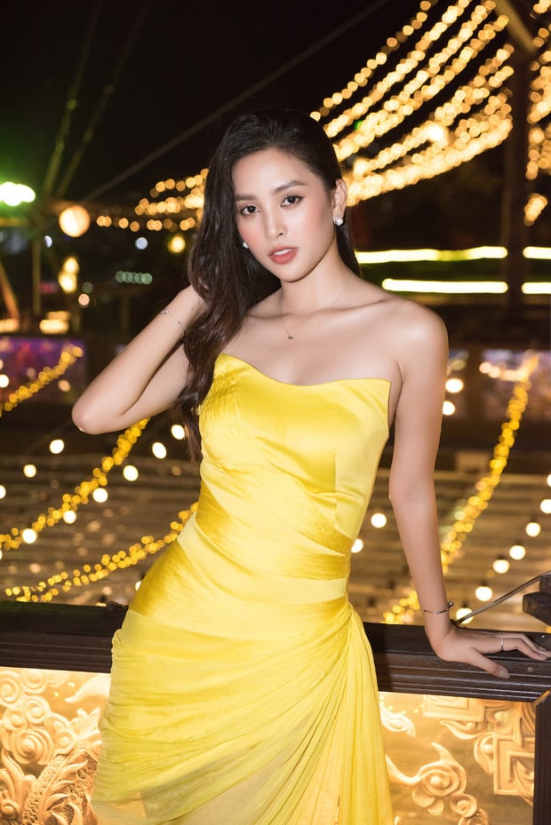 Hoa hậu Tiểu Vy đón tuổi 19 bằng một bữa tiệc hoành tráng.    
