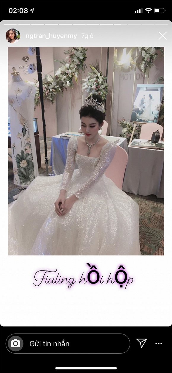 Á hậu Huyền My đăng ảnh mặc váy cưới, nói đi lấy chồng khiến fans xôn xao.  