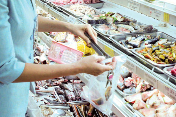 thuc-pham-ban-trong-sieu-thi-phunutoday-04