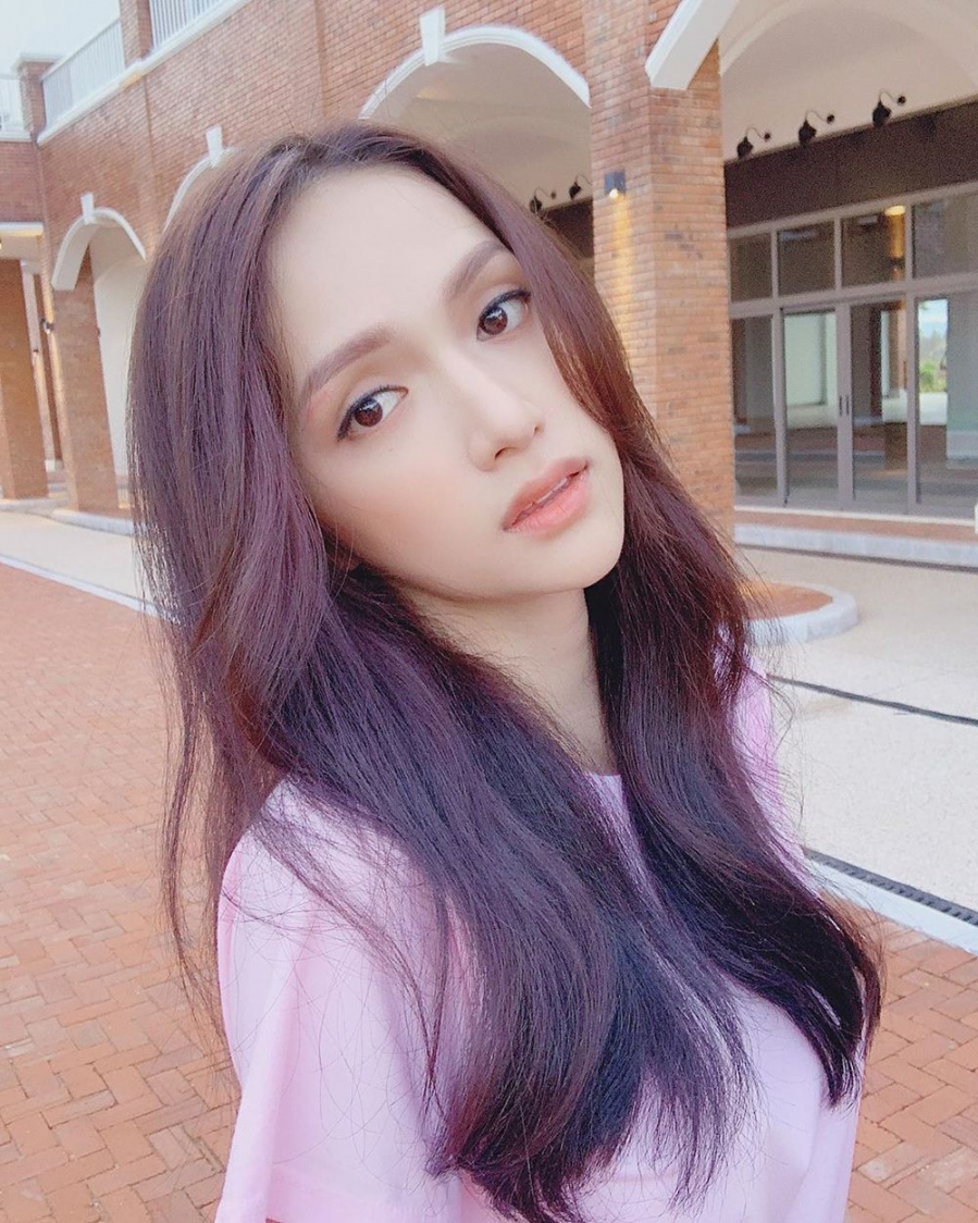 Hương Giang đăng tải hình ảnh kèm dòng ghi chú: 