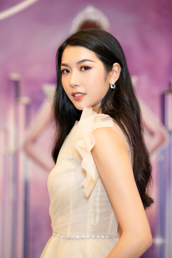 a-hau-thuy-van-32