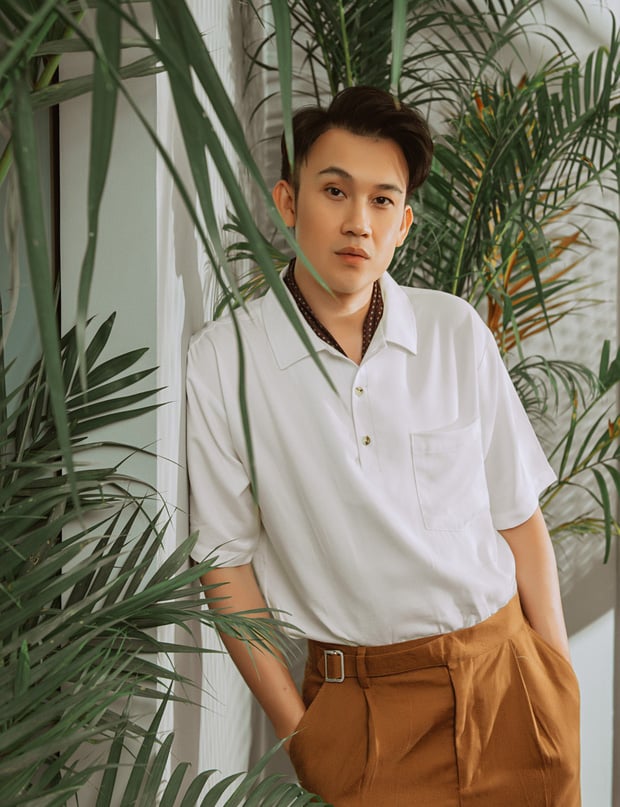 Mới đây, nam ca sĩ Dương Triệu Vũ vừa có màn trở lại bằng một sản phẩm âm nhạc mới kèm theo đó là tiết lộ đầy bất ngờ khi cho biết anh từng là người thứ ba. Theo đó, nam ca sĩ chia sẻ: 