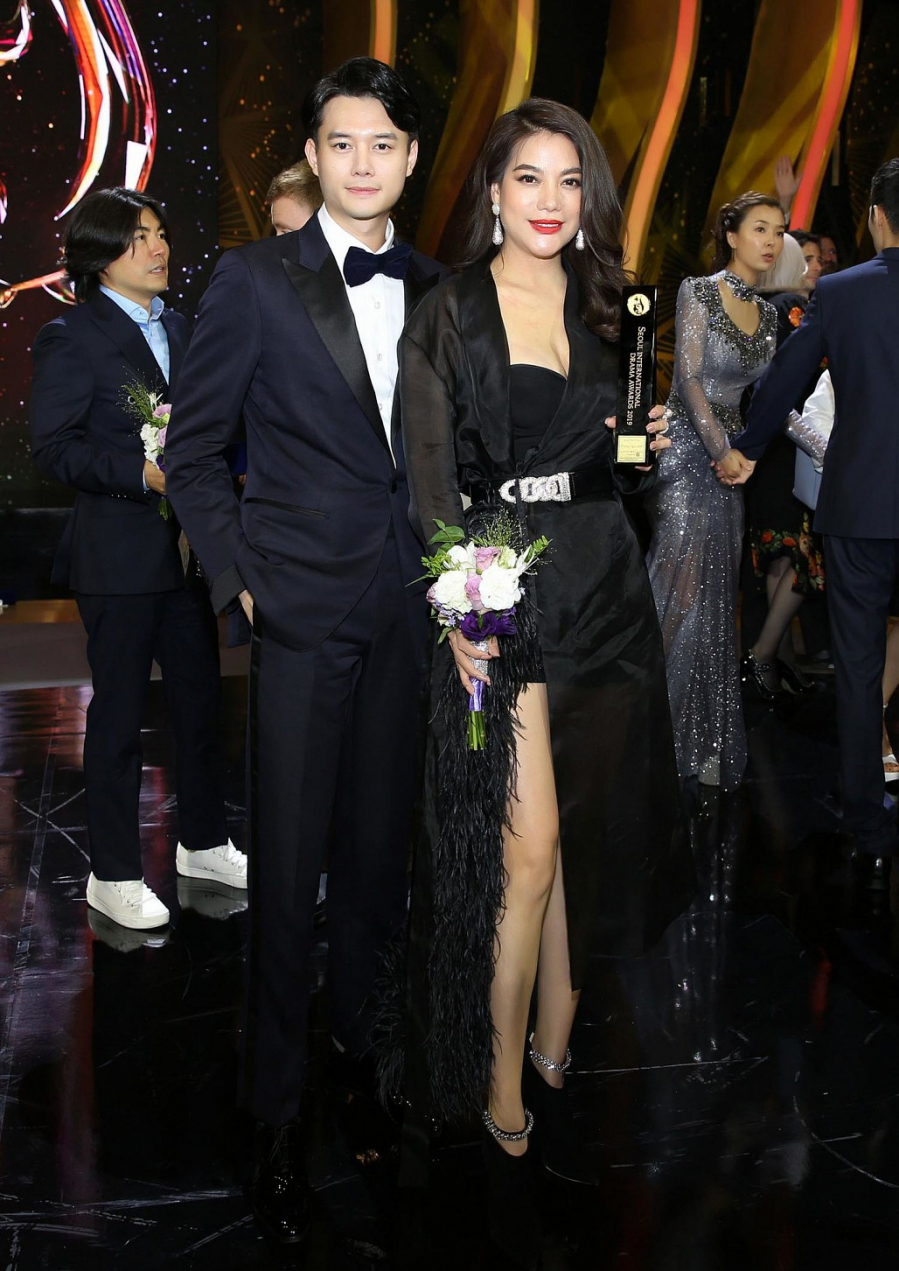 truong-ngoc-anh-dinh-tin-don-hen-ho-nam-dien-vien-kem-14-tuoi-87572a