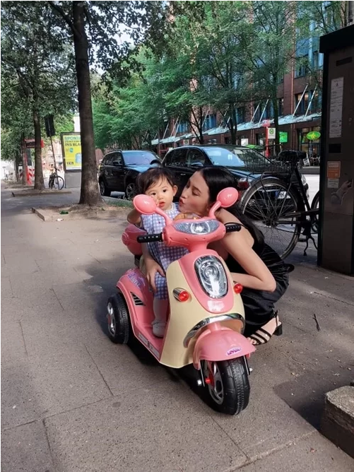 Mai Hồ cho biết: 
