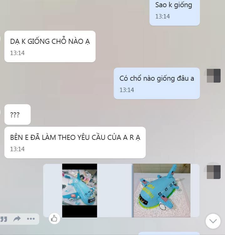 Tin nhắn giữa tiệm bánh và anh chàng.
