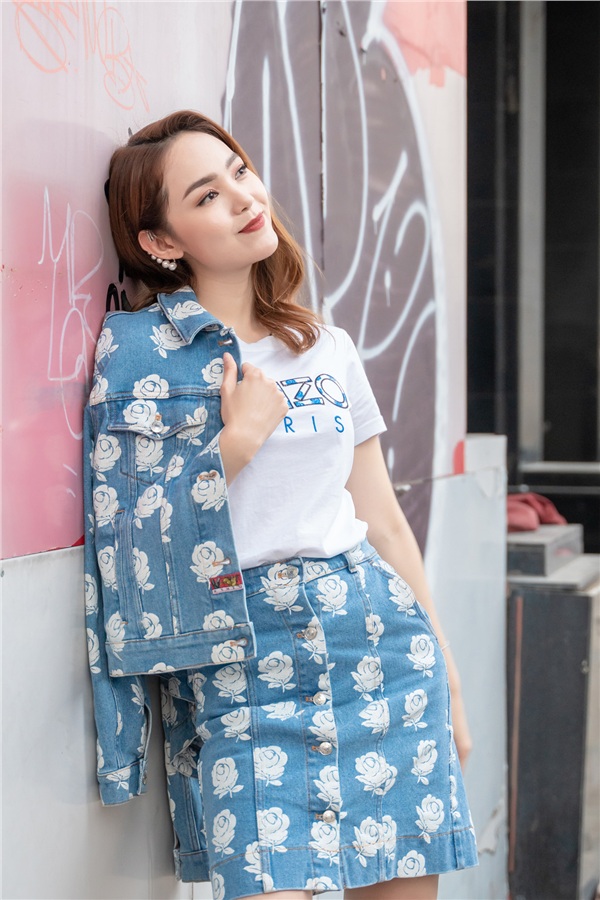Nữ ca sĩ tiết lộ đến 35 tuổi mới suy nghĩ chuyện kết hôn và khẳng định không muốn làm mẹ đơn thân vì tội cho đứa bé.