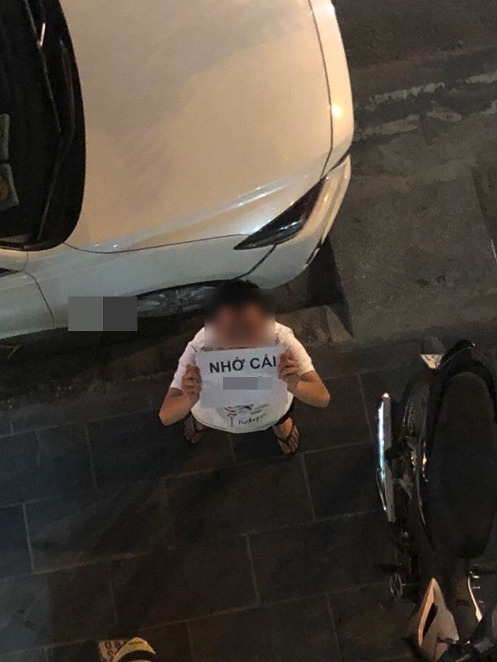 Anh chàng gửi lời nhắn khó ngờ đến cô gái.