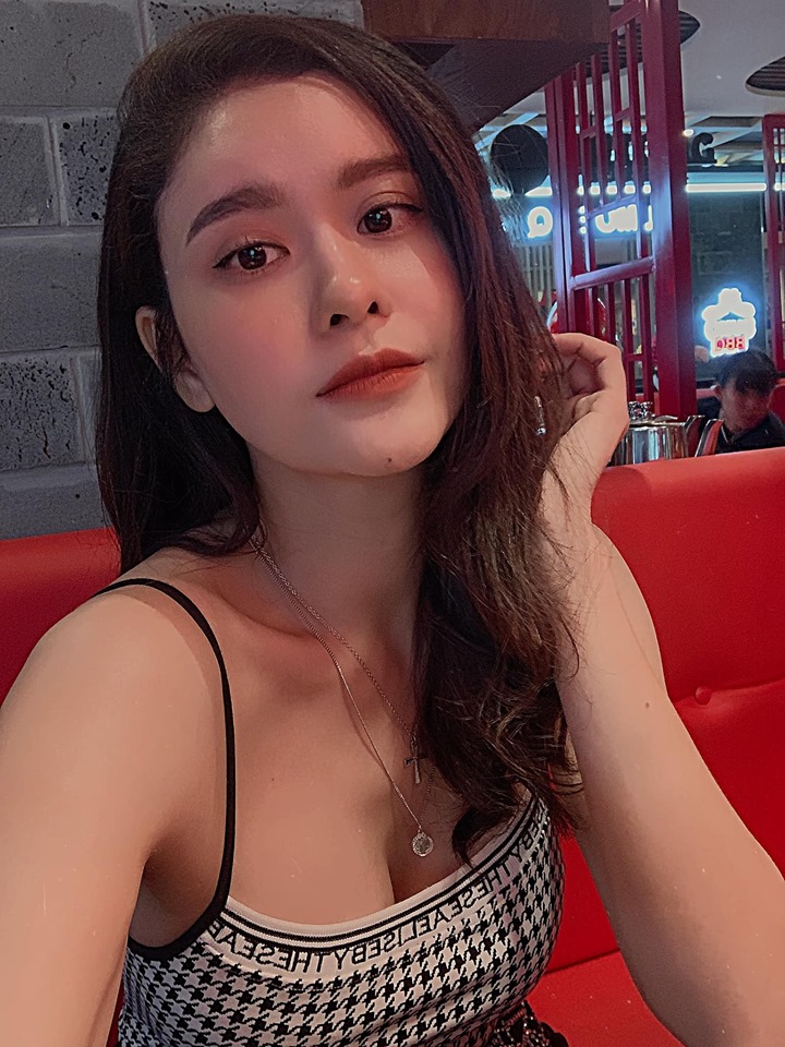 Trương Quỳnh Anh chia sẻ rằng cô sẽ ra khỏi nhà để chồng cũ không vướng bận.