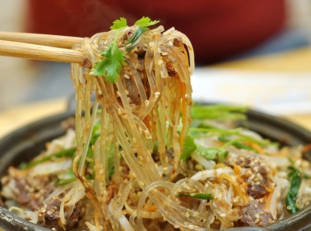meo-lam-mien-xao-toi-ngon-phunutoday-02
