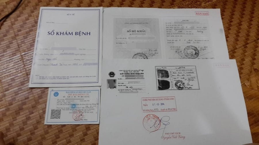 mang-giay-to-gi-khi-di-sinh-01