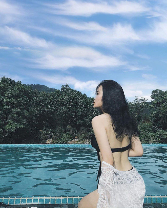 ban-gai-doan-van-hau-ua-chuong-phong-cach-sexy-hack-chieu-cao-cuc-din-afec67