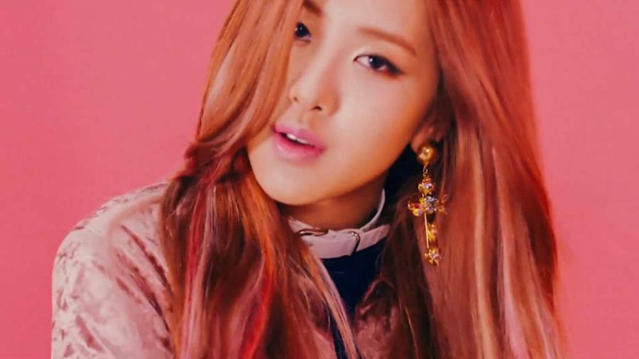 Hình tượng girlcrush mạnh mẽ được thể hiện của Shbet123 Link Vào ShBet Mới Nhất được fan gọi là màu 