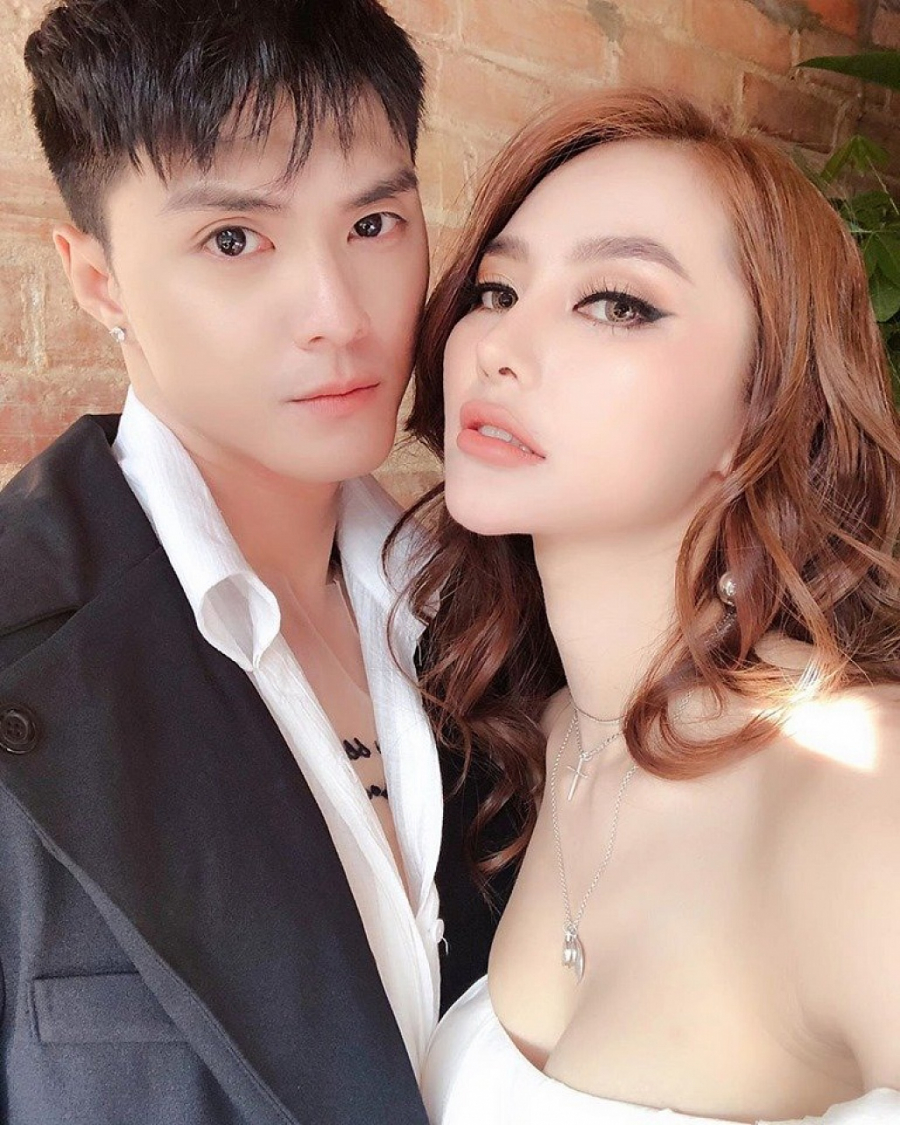lam-vinh-hai-vuong-nghi-an-phau-thuat-tham-my-linh-chi-khong-ngai-ra-mat-dap-tra-thay-chong-1bcae8
