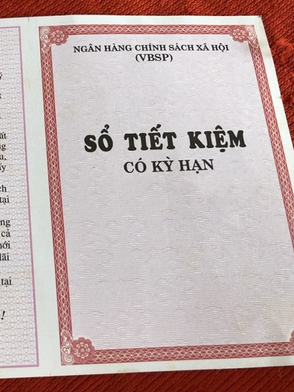 Chàng trai đã tiết kiệm được 50 triệu rồi đưa bạn gái cũ giữ.