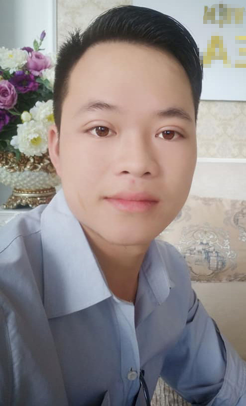 Ngoại hình trước đó của anh Hoa Cương.