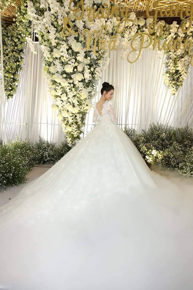 Sau khi sinh nở, Nhã Phương nhanh chóng lấy lại sắc vóc như thời son rỗi, thậm chí còn xinh đẹp và 