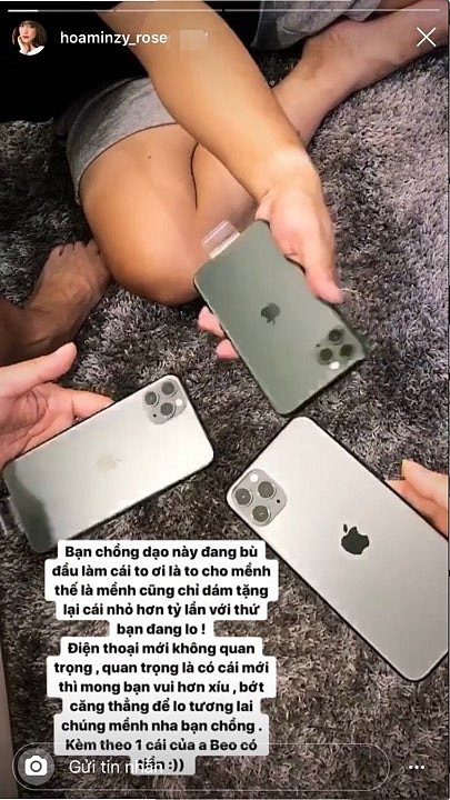 Khi các người đẹp khác trong làng giải trí được người yêu, bạn trai mua iPhone 11 tặng thì nữ ca sĩ làm điều ngược lại.