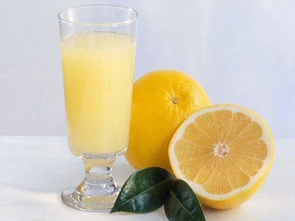 Nước ép bưởi giúp giản cân