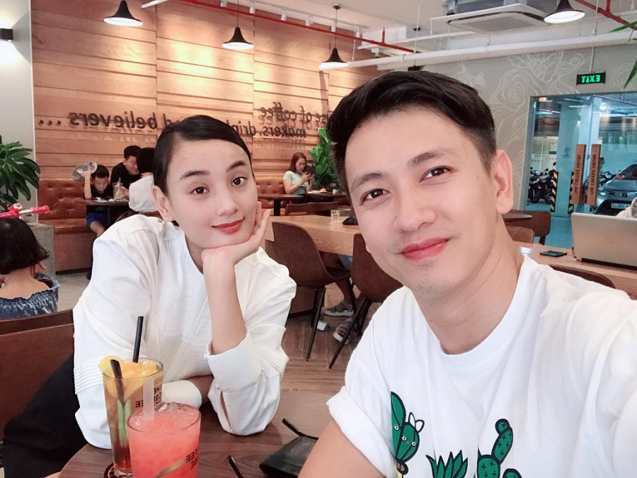 le-thuy-viet-tam-thu-gui-chong-nhan-ky-niem-6-nam-ngay-cuoi-anh-ay-cham-cay-tre-thieu-nuoc-tro-nen-mon-mon-va-co-suc-song-hon-dcc646