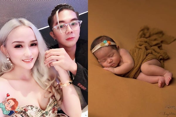 Mới đây nhất sau gần 1 tháng chào đón thành viên mới, vợ chồng nam ca sĩ Khánh Đơn chính thức khoe chân dung công chúa nhỏ. Qua hình ảnh có thể thấy cô bé sở hữu nhiều nét giống ông bố nổi tiếng và nhận được nhiều lời khen từ công chúng.  