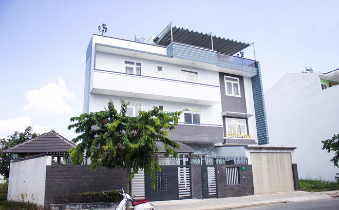 Căn nhà được thiết kế hài hoà. Tổng thể căn nhà vô cùng hiện đại và thoáng mát.