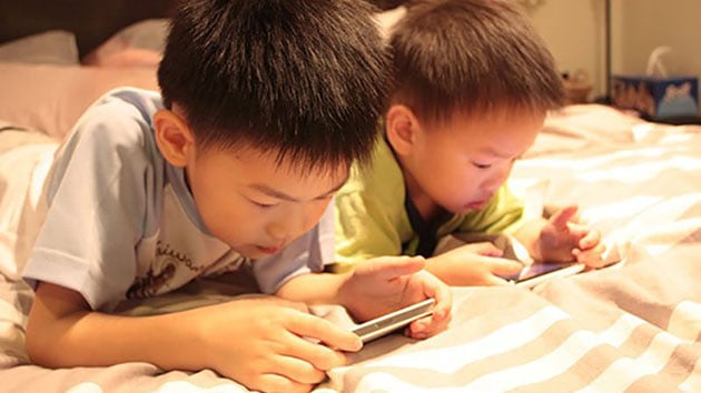 Trẻ lười vận động gây hại cho sự phát triển chiều cao  