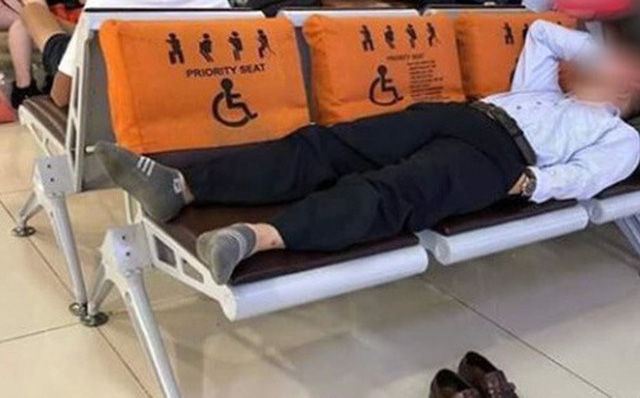 Hình ảnh khiến mọi người tranh cãi.