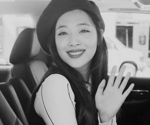 Tạm biệt Choi Sulli, hy vọng ở một thế giới mới cô luôn mỉm cười rạng rỡ và hãy sống một Shbet16 chơi game trực tuyến hạnh phúc nhé... Tạm biệt...