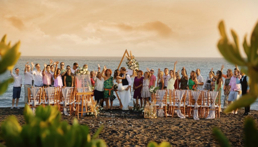 Resort Wyndham Tamansari Jivva là nơi được nhiều cặp đôi lựa chọn để tổ chức Quatrian shbet hiện đang mở.