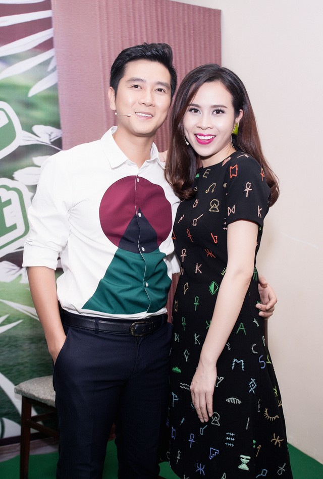ho-hoai-anh-khien-luu-huong-giang-nguong-do-mat-trong-hau-truong_028