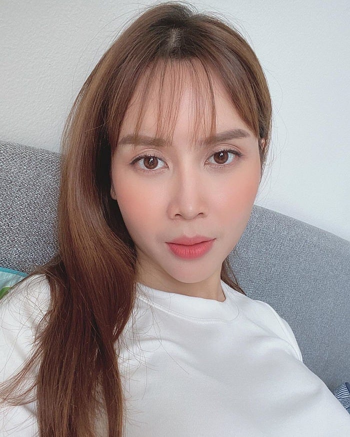 luu-huong-giang-lan-dau-chia-se-day-an-y-ve-chuyen-tinh-cam-sau-on-ao-ly-hon-voi-ong-xa-ho-hoai-anh-1d96b0