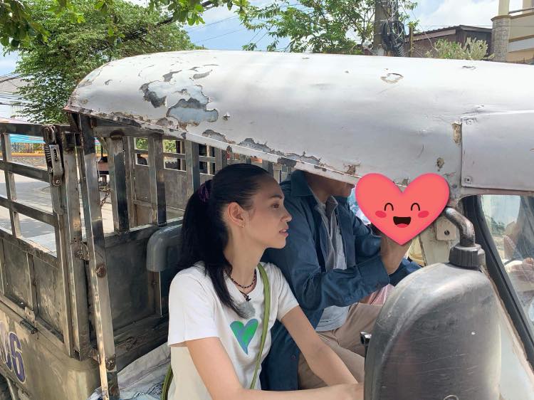 Dù bị chụp trộm với chất lượng hình ảnh thấp nhưng cũng không thể 